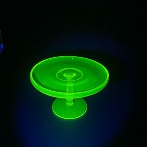 Vintage Fostoria Vaseline Gass / Uranium Glass Footed Cake Stand Compote